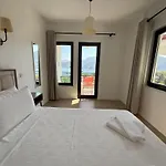 Gala 4*